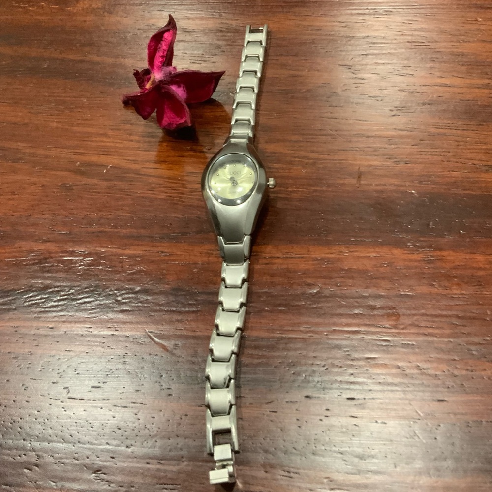 Vintage Gucci Women's Watch ! Just replaced battery